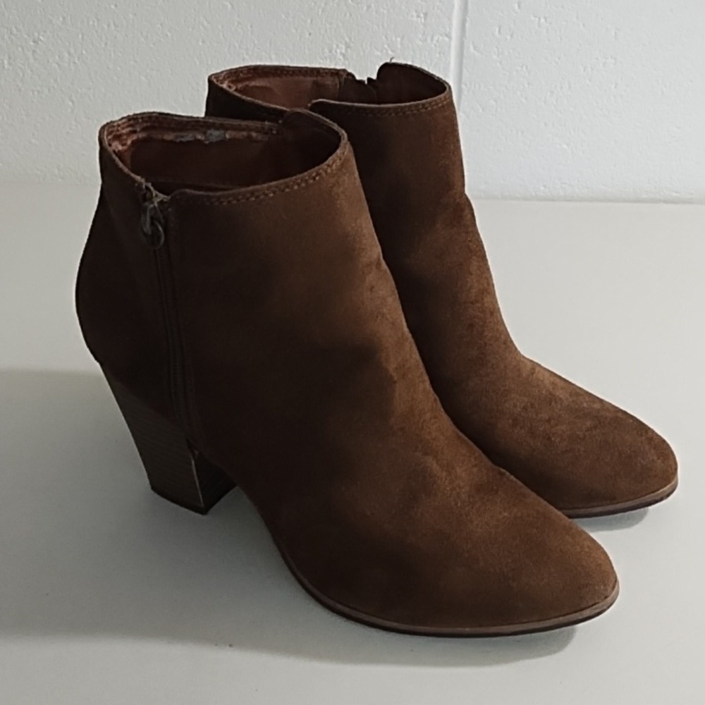 Merona Faux Chocolate Suede Ankle Boots Block Heel 8.5 Side Zip